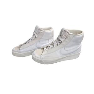 Nike blazer mid | Round Toe Rubber Sole Lace-up Blended Style size 10.5